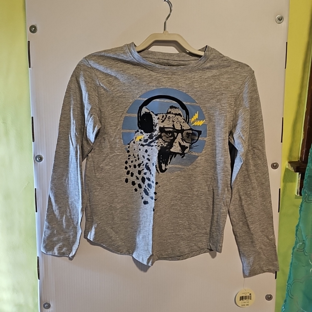 NWT Boys Size L(10/12) Colorful Planet Gray Long Sleeve Tee Shirt Cheetah